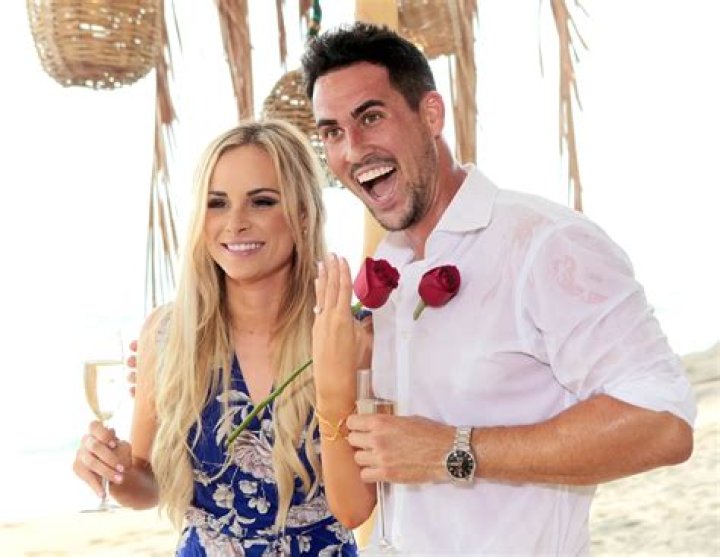 Josh And Amanda: Paradise Found