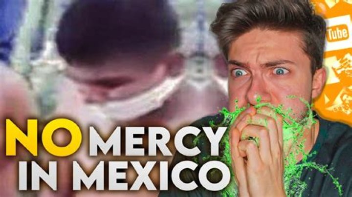 No Mercy In Mexico Viral Video From Blog Del Narco As Horrific Video Of Father Son Being Killed By Cartel Goes Trending |