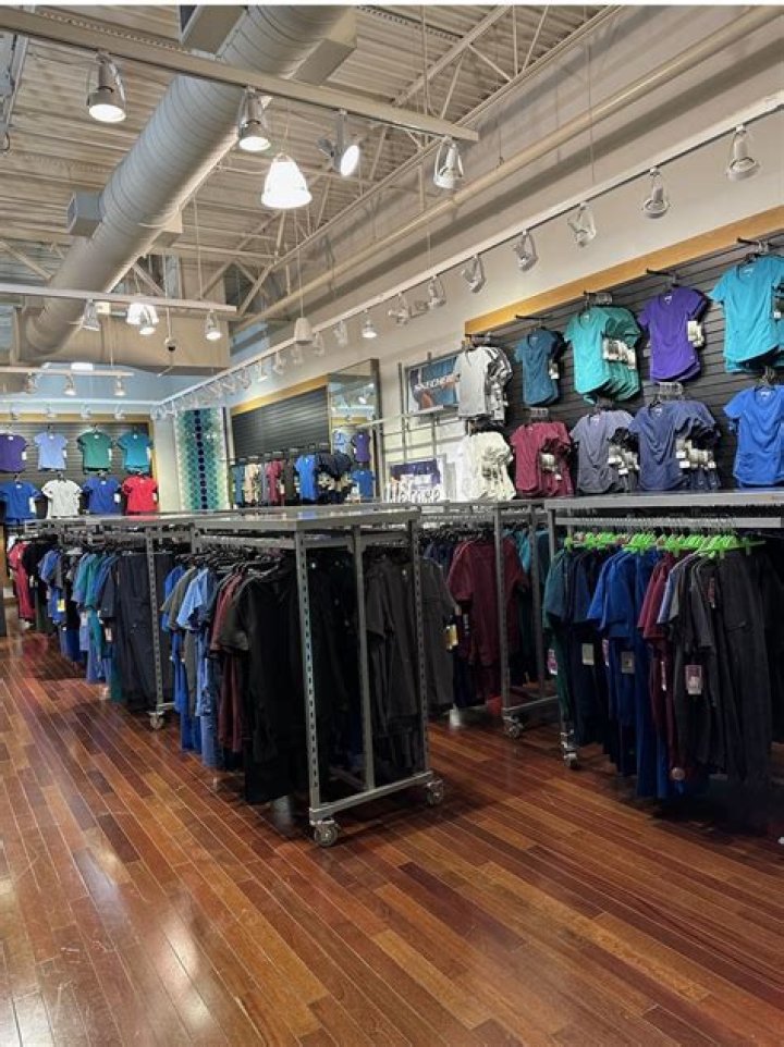 Scrubs Paradise In Huntsville: Unveiling Parkway Scrubs' Treasures