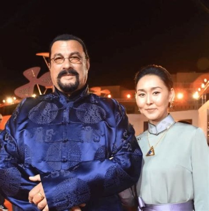 Steven Seagal Wife or Wife, Net Worth, Children, Age & Height