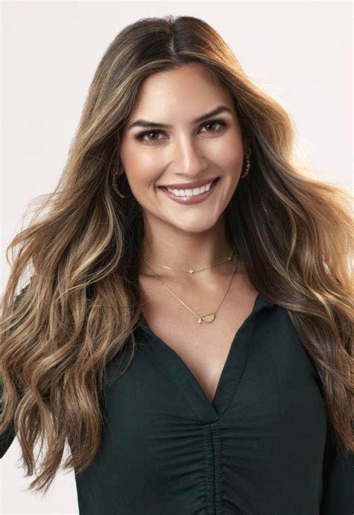 Who Is Katherine Izzo? Real Job, Instagram, and Age of Zach Shallcross's Cast Member in 2023